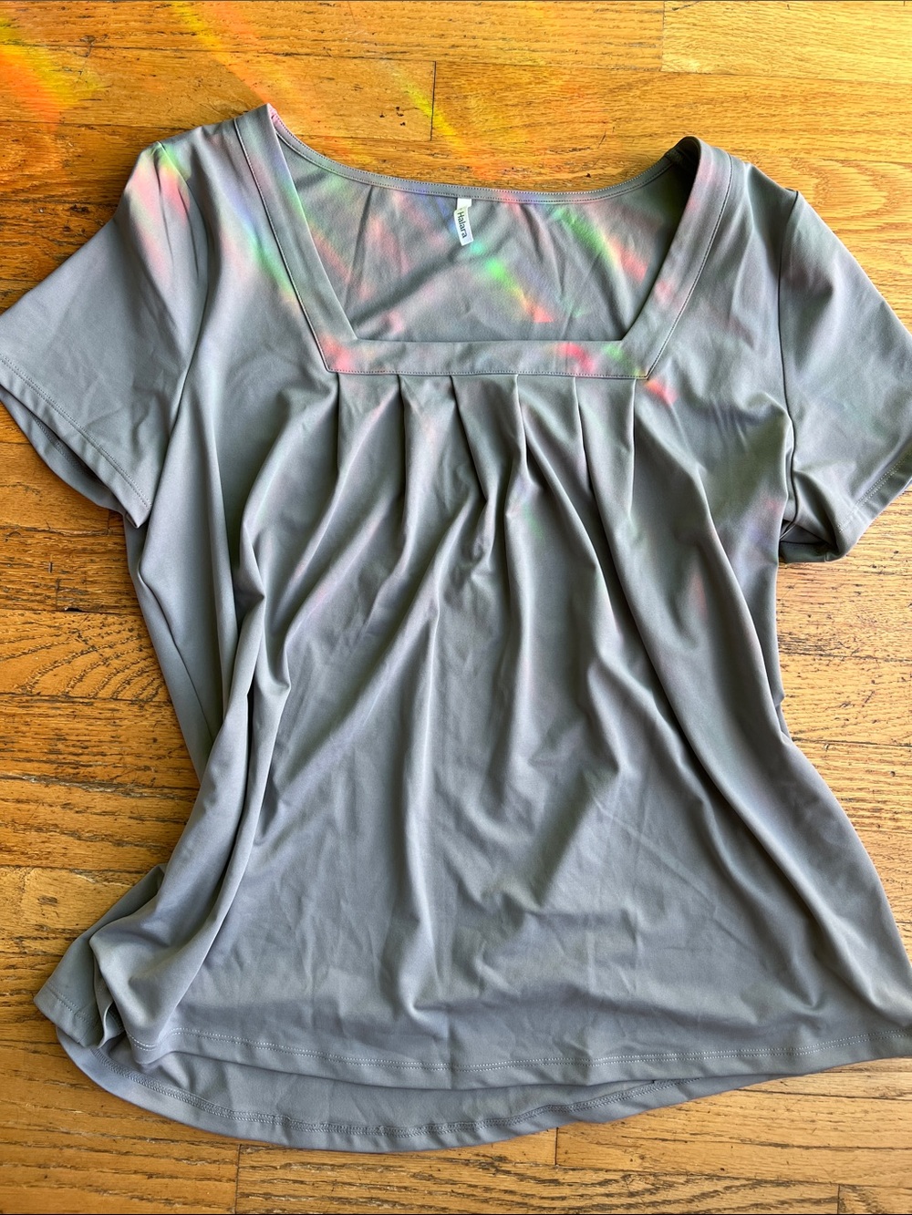 HALARA Gray Short-Sleeve Pleated Square-Neck Top / Size XL